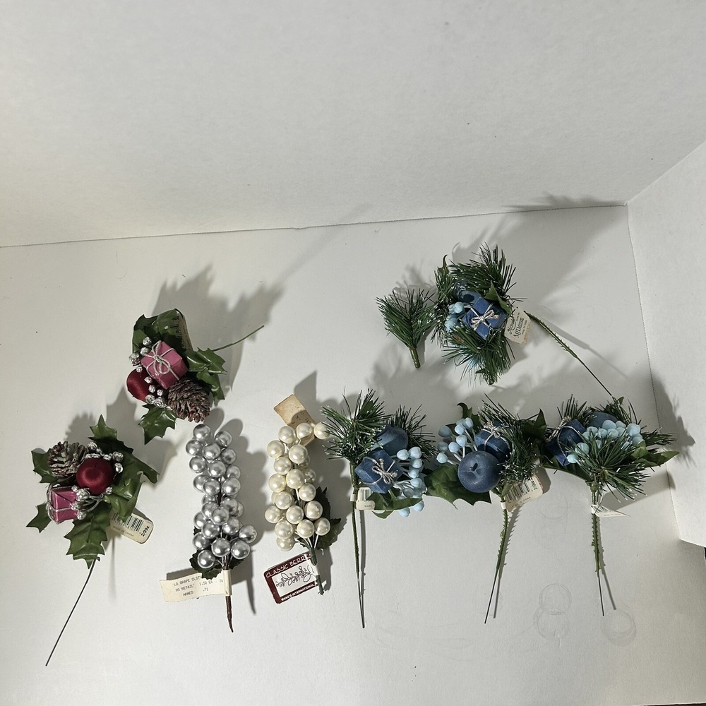 Lot of 8 Vintage Christmas Floral‎ Stems Michaels Decor Winter Holiday Greenery